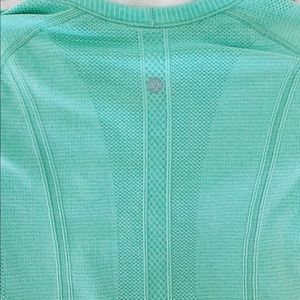LULULEMON SWIFTLY TECH SHORT SLEEVE TEE !!!